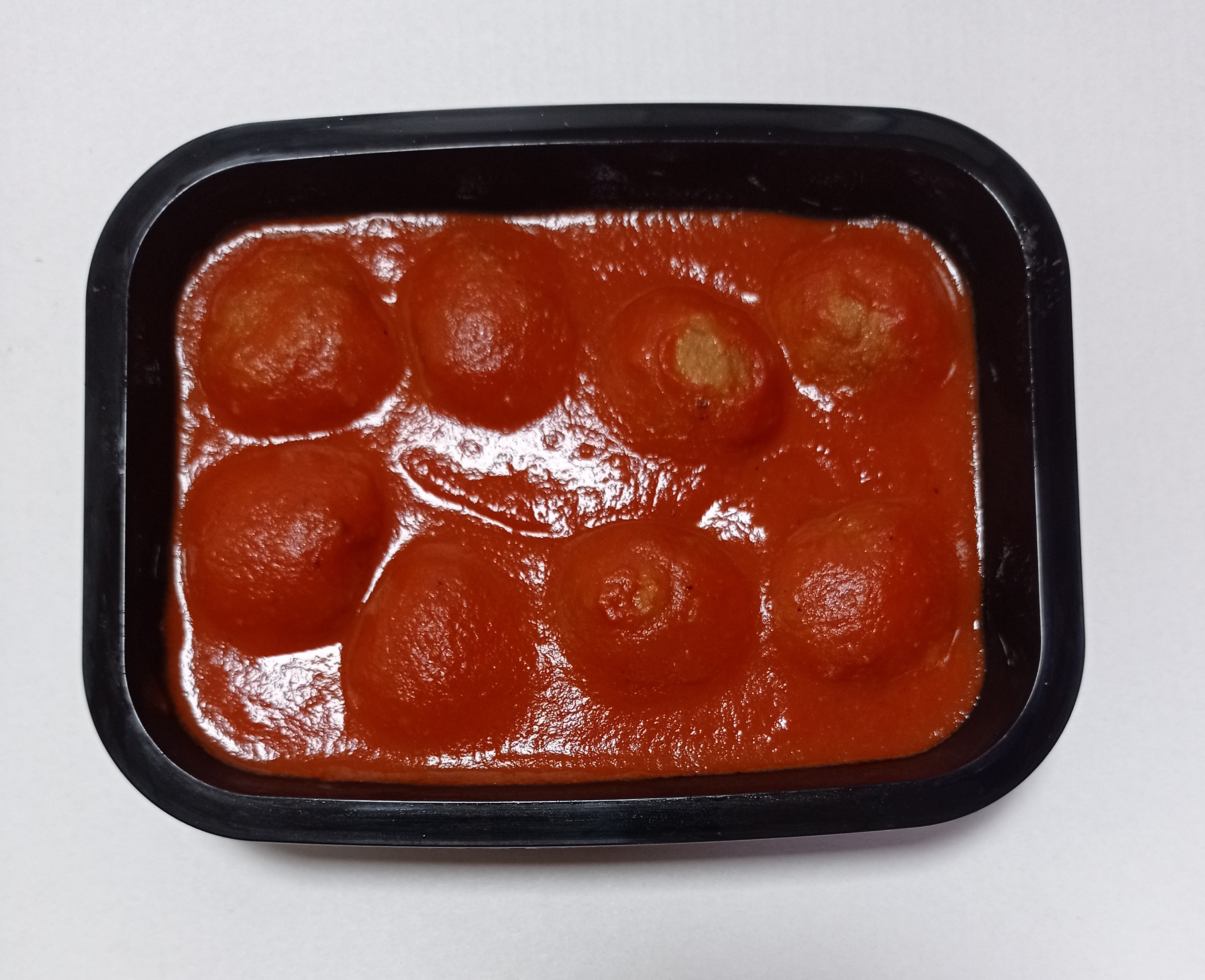 Albóndigas con tomate (Ración por persona)